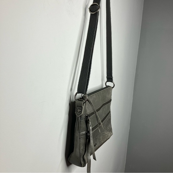 The Sak Women’s Reseda leather crossbody bag medium size - Picture 4 of 12